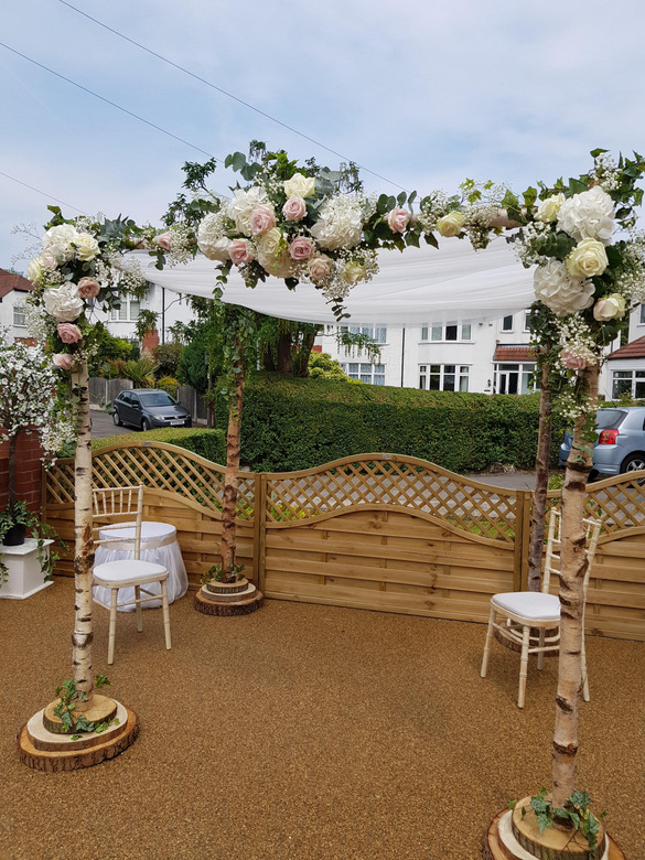 Wedding Venue Dressing for Your Dream Day | Venue Dresser gallery image 10