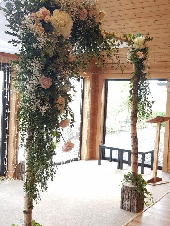 Wedding Venue Dressing for Your Dream Day | Venue Dresser gallery image 6